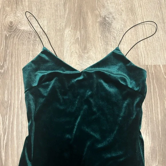 Windsor Emerald Green Dress - Picture 2 of 5